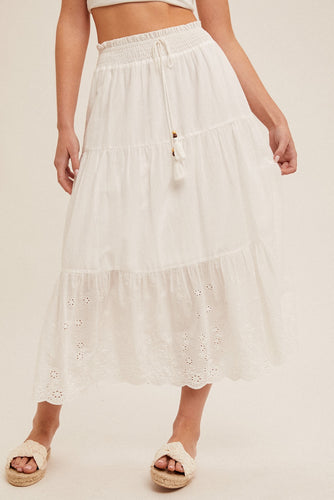 Eyelet Skirt in White 7624