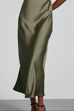 Silk Stain High Waisted Skirt 9202 in Green