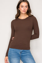 9509 Crew Neck Rayon Ribbed Long Sleeve in Hot Fudge