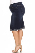 The Roselle Plus in Dark Indigo