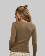 Long Sleeve Knit Top In brown