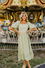 Tessi in Saybrook Sage