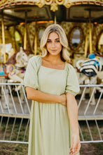 Tessi in Saybrook Sage
