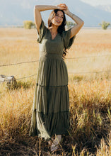 Taylor in Vintage Herb