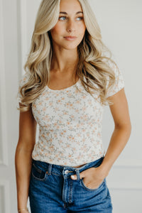 Floral Ribbed Scoop Neck Tee in Apricot Nectar