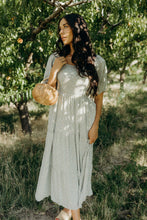Indy in Honeybloom