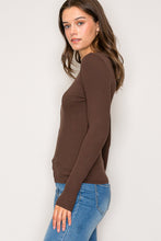 9509 Crew Neck Rayon Ribbed Long Sleeve in Hot Fudge