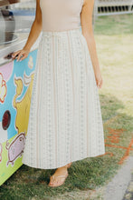 Column Skirt Ribbon Reverie