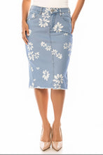 Daisy Denim Skirt in Light Indigo