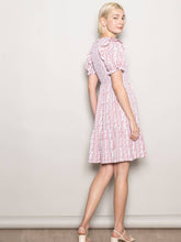 The Rosie Ruffle in pink