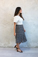 Pleated Skirt in Grapevine