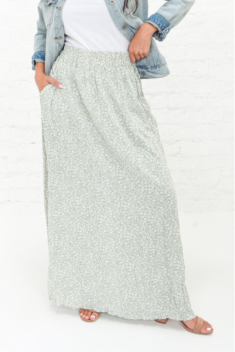 Maxi Skirt in Pastel Green Daisy Floral Style 20216